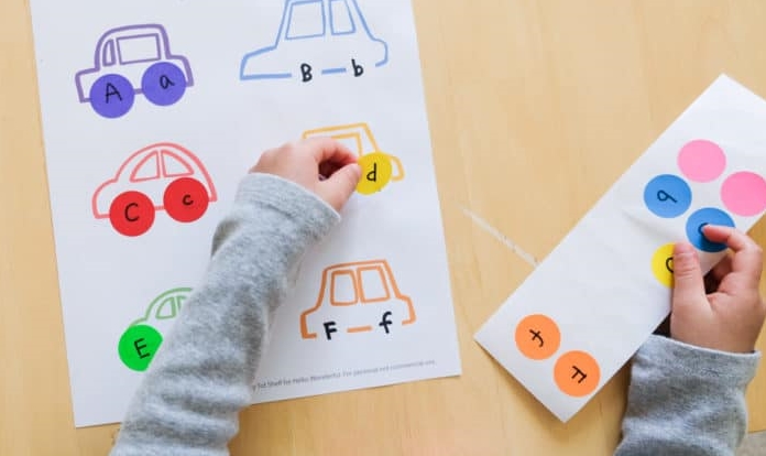 Aprender as cores, letras e números Carros para aprender as cores, letras e números
