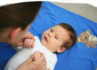 Top 10 atividades sensoriais para o seu recém-nascido