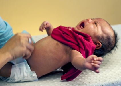 10 razões pelas quais os bebês choram e como acalmá los fotos foto 7